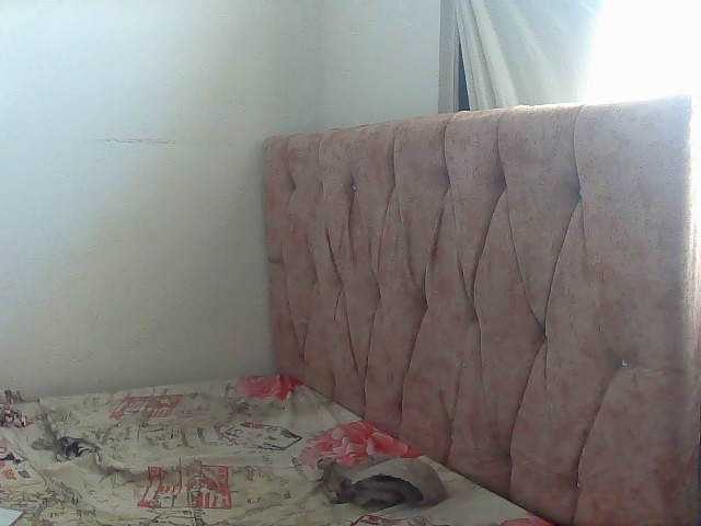 charrysexy's BongaCams show and profile