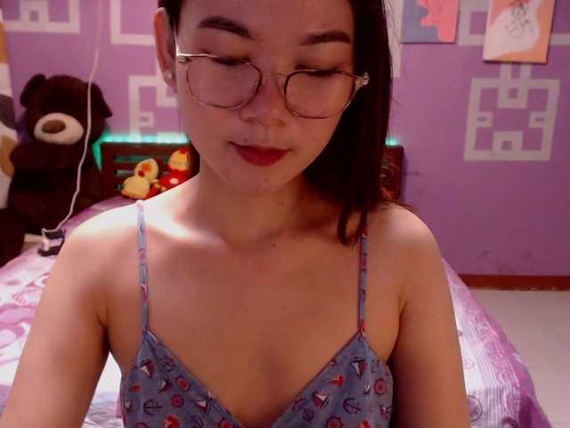 Webcam performer HottieAnne online show HottieAnne