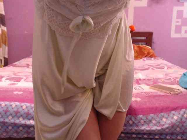 HottieAnne webcam