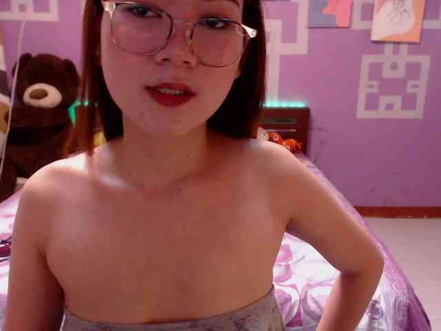 HottieAnne webcam