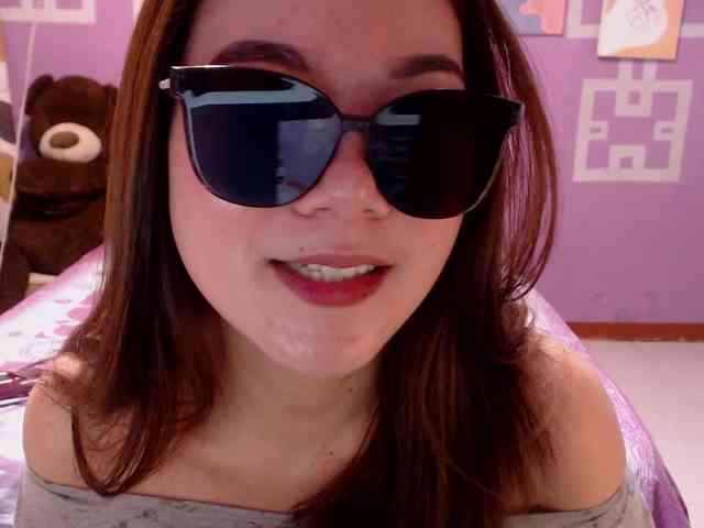 HottieAnne webcam