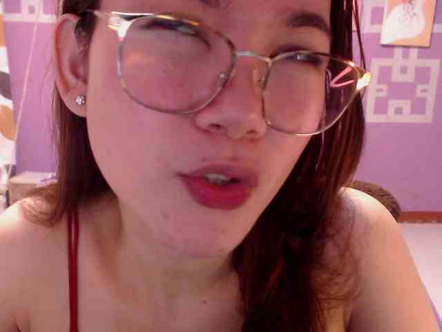 HottieAnne webcam