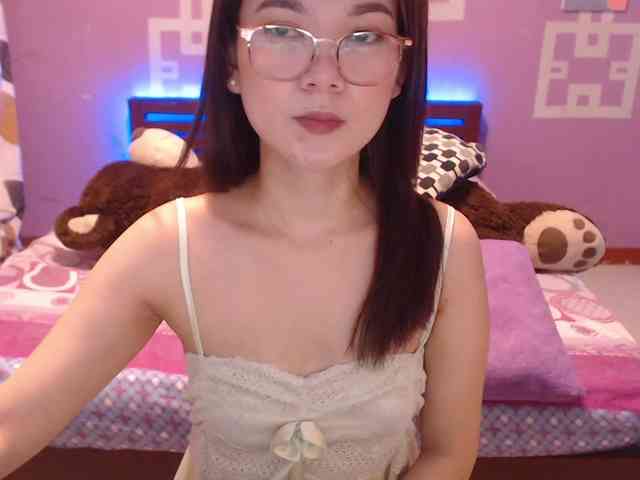 HottieAnne webcam