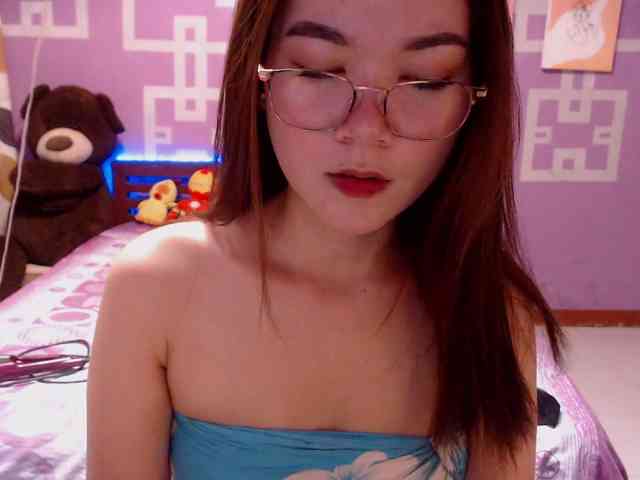 HottieAnne webcam