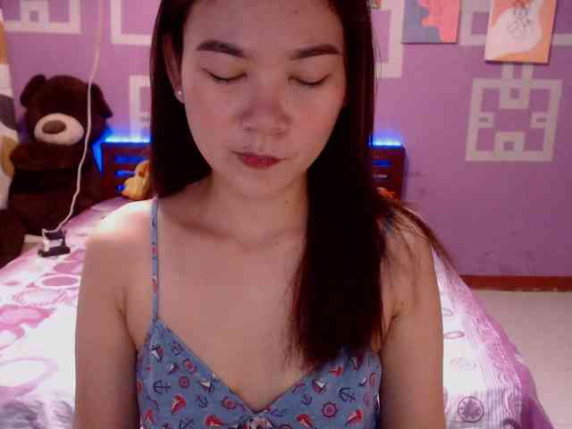HottieAnne webcam