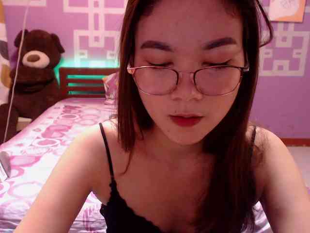 HottieAnne webcam