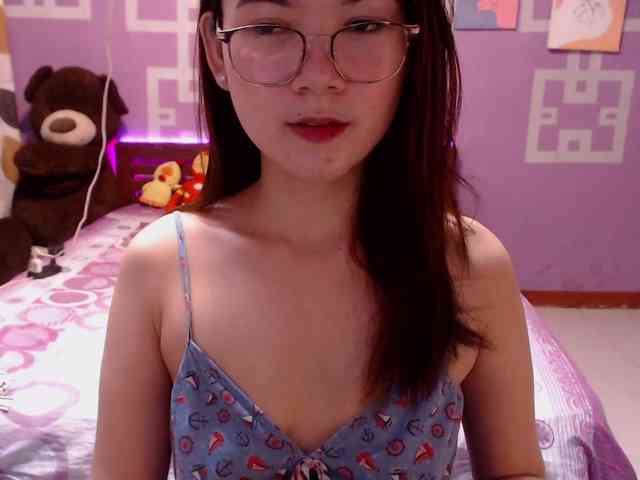 HottieAnne webcam