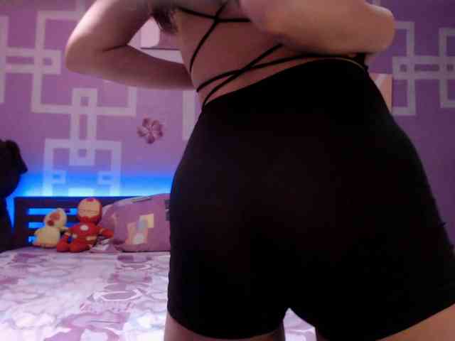 HottieAnne webcam