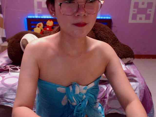 HottieAnne webcam