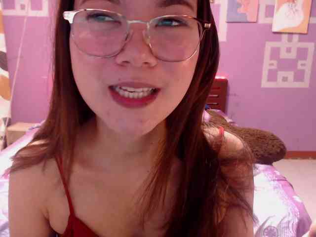 HottieAnne webcam