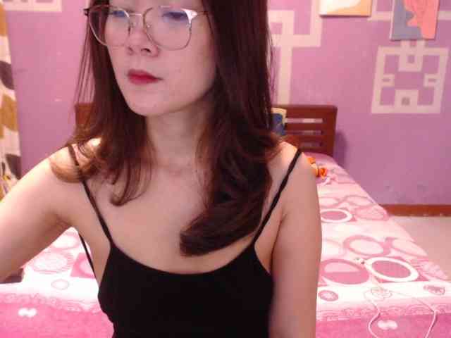 HottieAnne webcam