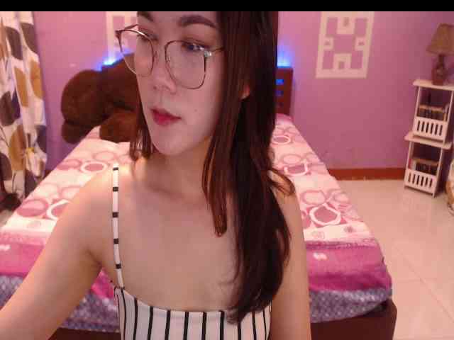HottieAnne webcam