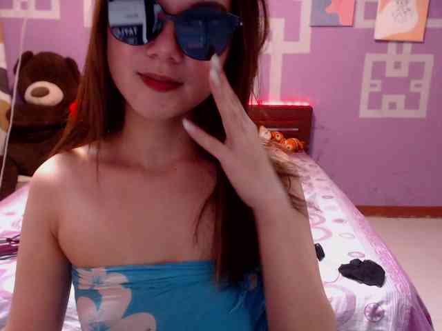 HottieAnne webcam