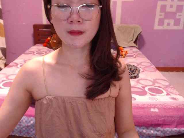 HottieAnne webcam