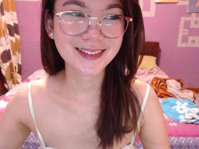 HottieAnne webcam