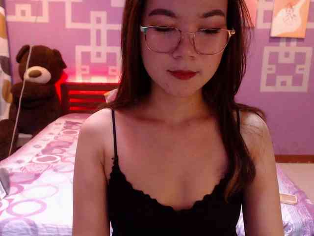 HottieAnne webcam