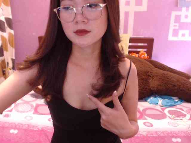 HottieAnne webcam