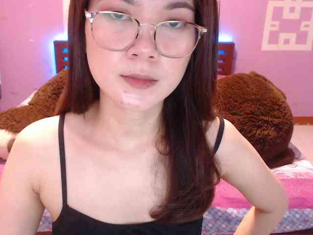 Group chat for 40 tokens, Full privates for 30 59 tokens, Privates for 30 5..., Stripchap 8