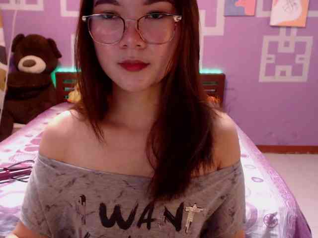 HottieAnne webcam