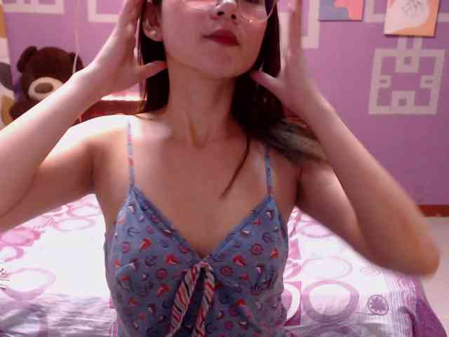 HottieAnne webcam