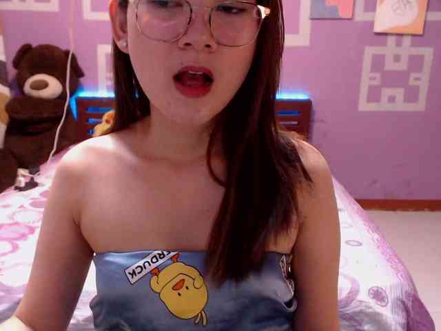 HottieAnne webcam