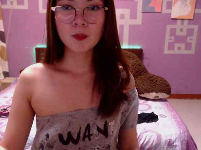 HottieAnne webcam