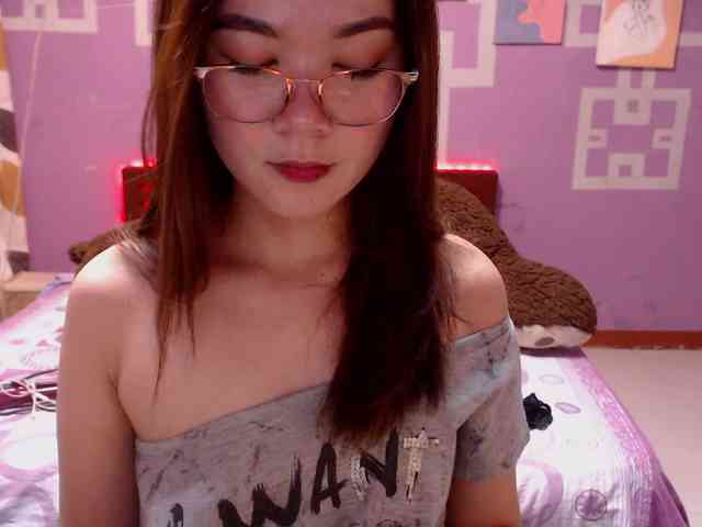 HottieAnne webcam