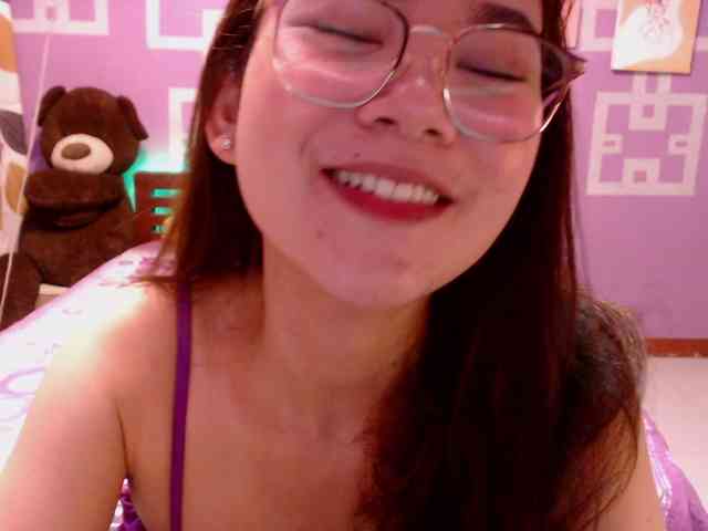 HottieAnne webcam