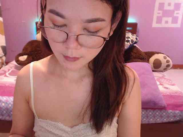 HottieAnne webcam