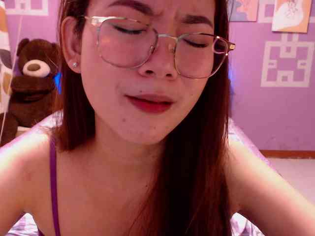 HottieAnne webcam