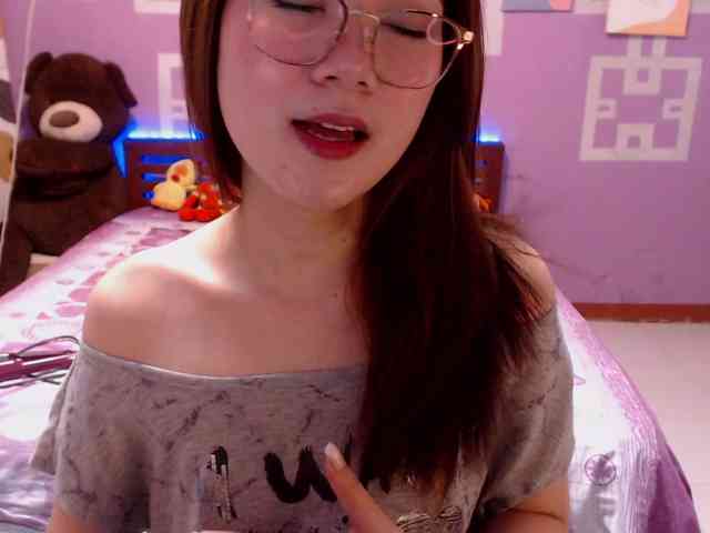 HottieAnne webcam