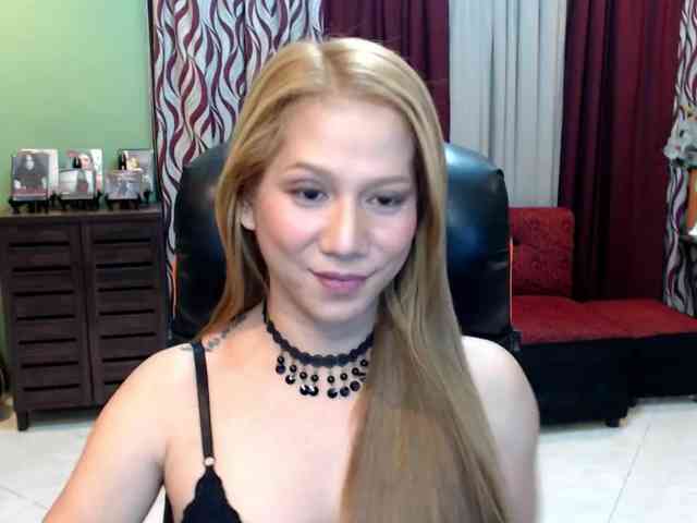 MariahBigCock