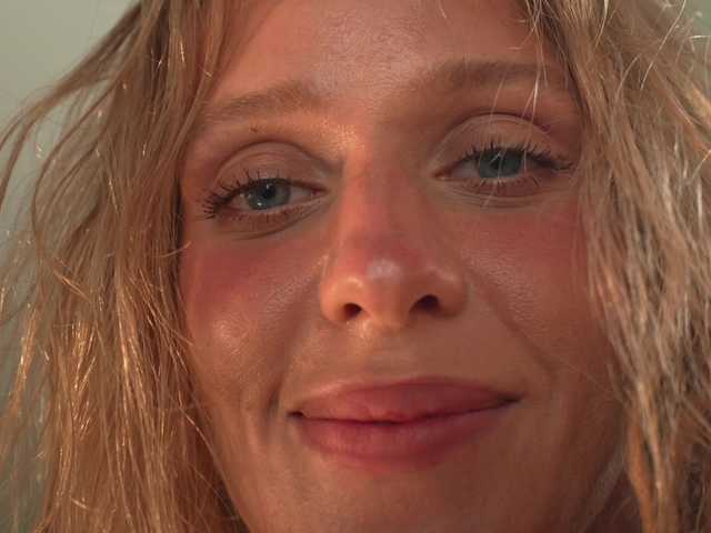 HEYBANANA Live Webcam on BongaCams