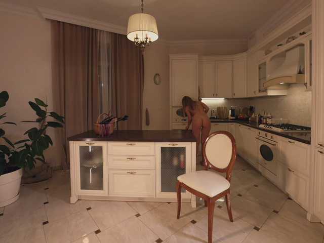 go to chat with HeyBanana