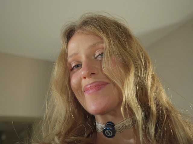 go to chat with HeyBanana