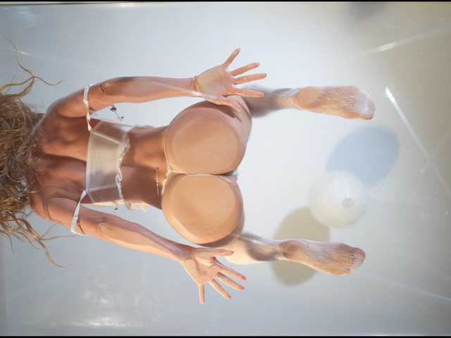 HEYBANANA's BongaCams show and profile