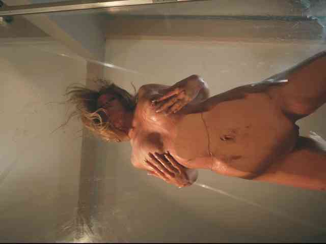 HEYBANANA Live Webcam on BongaCams