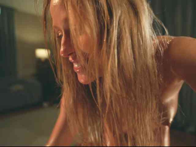 HEYBANANA Live Webcam on BongaCams