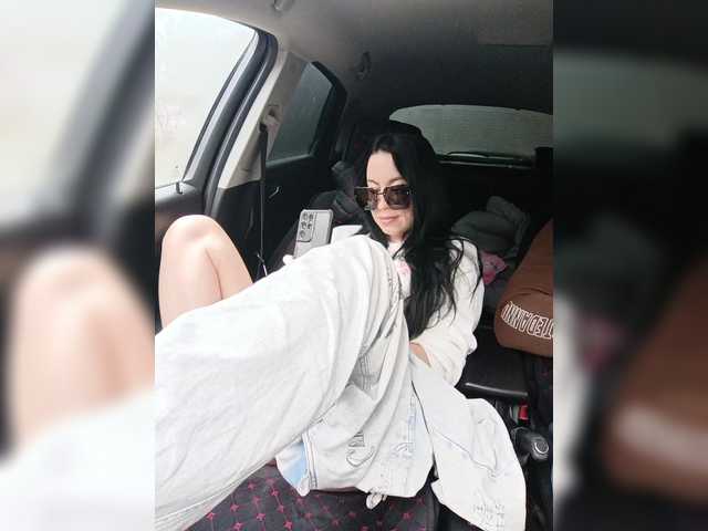 -Pypsiki-'s BongaCams show and profile