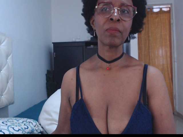 ebonymilf's BongaCams show and profile