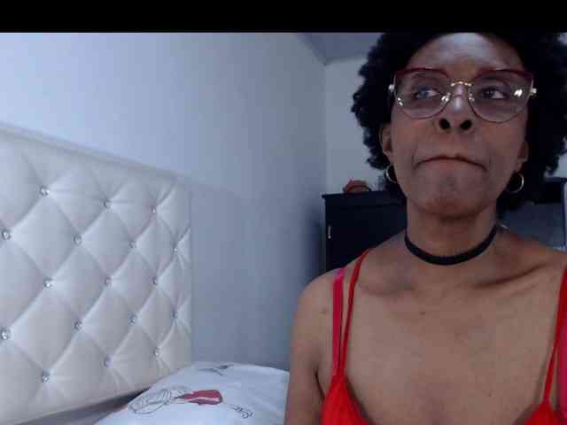 ebonymilf Live Webcam on BongaCams