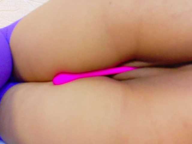 tiny-whore's BongaCams show and profile