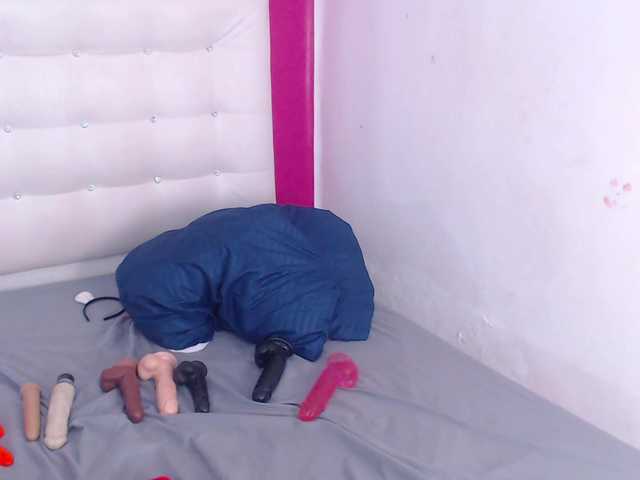 Preview of tiny-whore