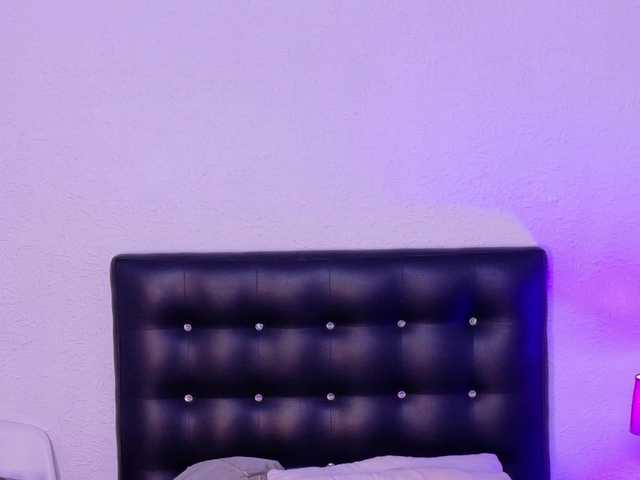 tiny-whore's BongaCams show and profile