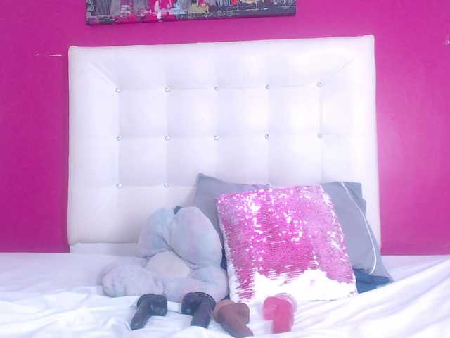 tiny-whore's BongaCams show and profile