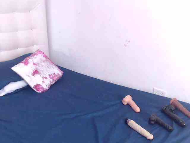 tiny-whore webcam
