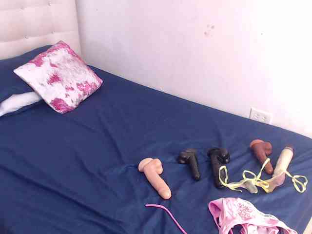 tiny-whore webcam