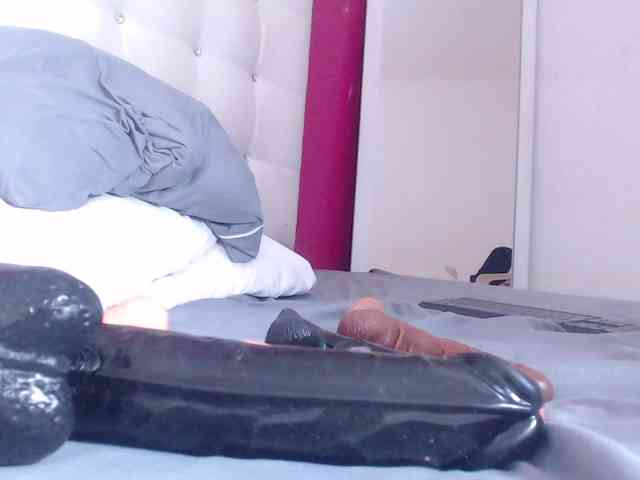 tiny-whore webcam