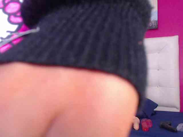 tiny-whore