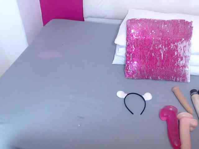 tiny-whore webcam